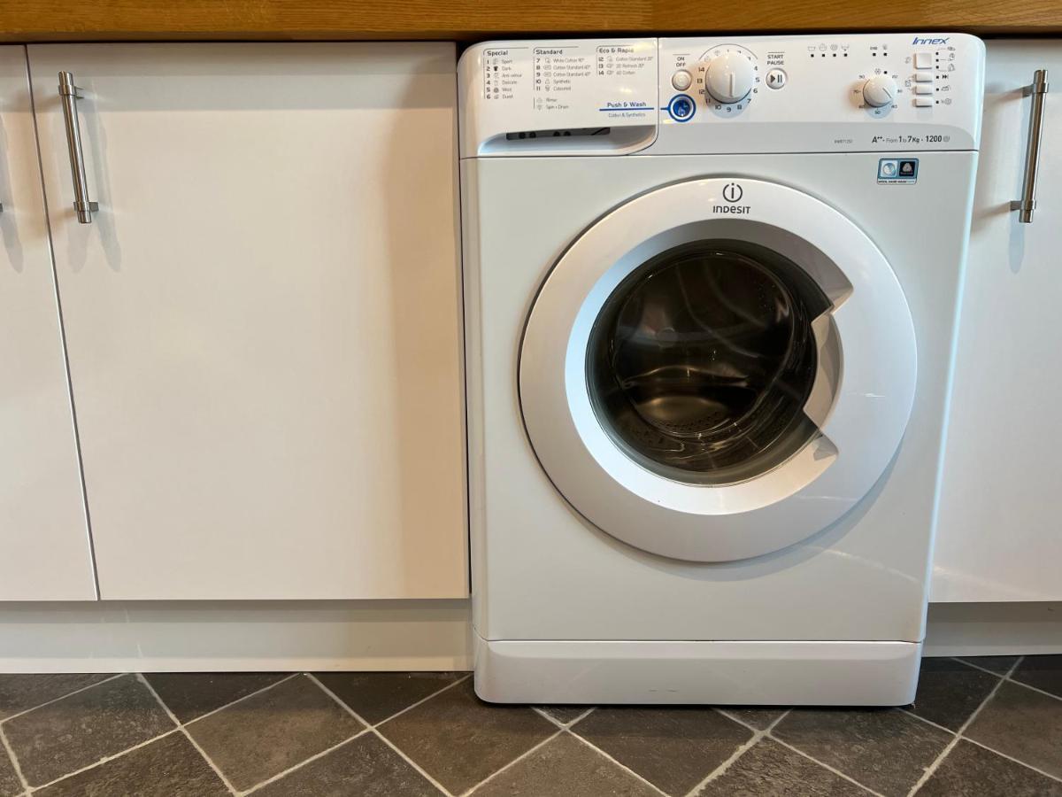 Lovely 1-Bedroom Flat In St Leonards On Sea Kültér fotó