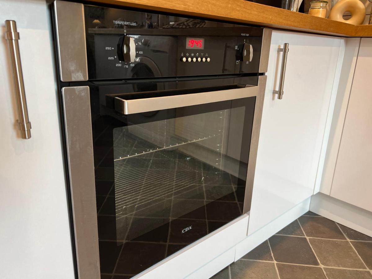 Lovely 1-Bedroom Flat In St Leonards On Sea Kültér fotó